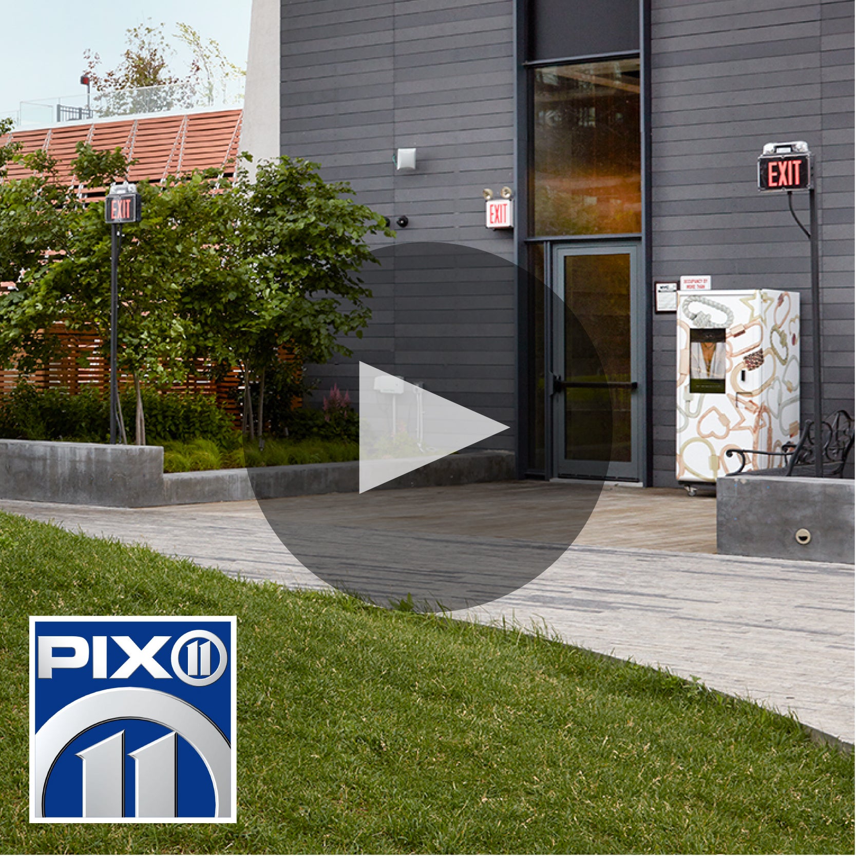 NYC-based designer brings high-end jewelry collection to vending machine in Brooklyn park