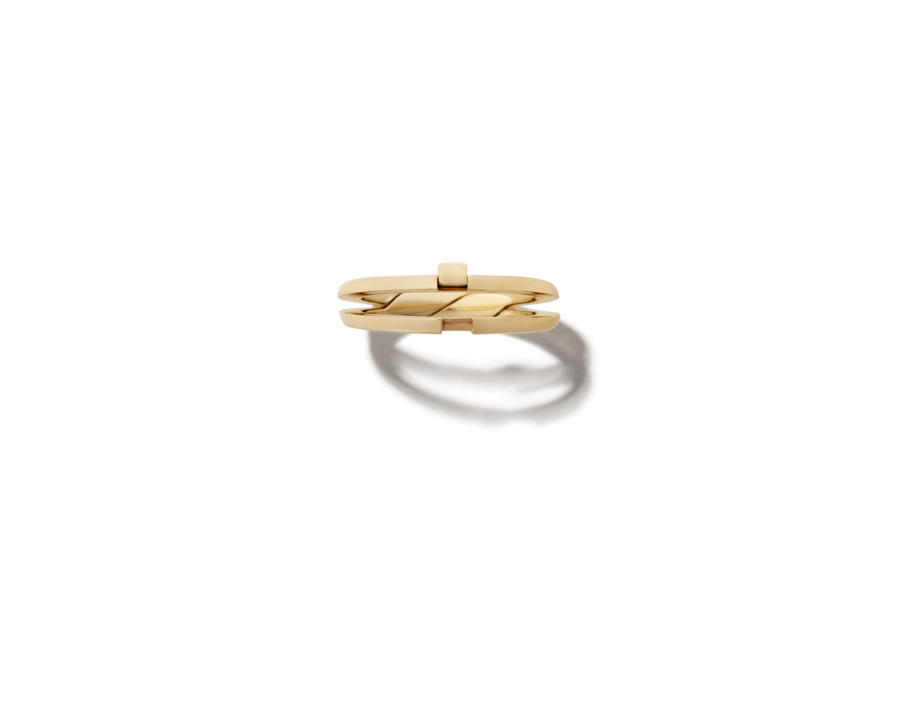 Front view of yellow gold intertwine ring with two rings separating